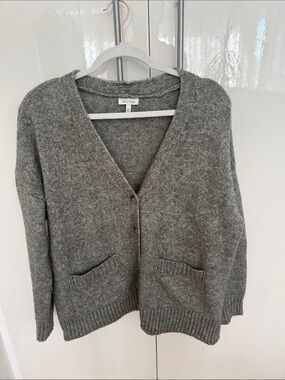Ella Moss Heather Gray Button-Up V-Neck Cardigan